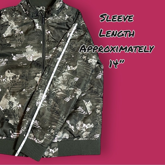 🎉 HOST PICK 🎉Girls’ Members Only Bomber Jacket in camo green and pink. Kids 12 - Picture 8 of 15